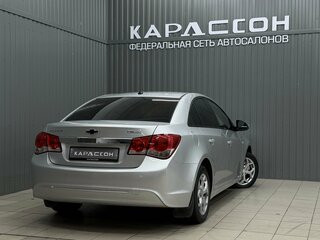 2013 Chevrolet Cruze I Рестайлинг, серебристый, 749000 рублей, вид 2