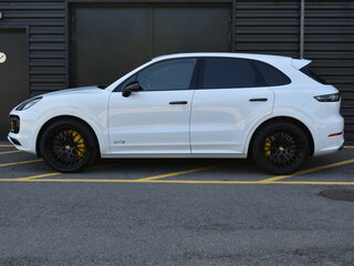 2022 Porsche Cayenne GTS III, белый, 14200000 рублей, вид 4