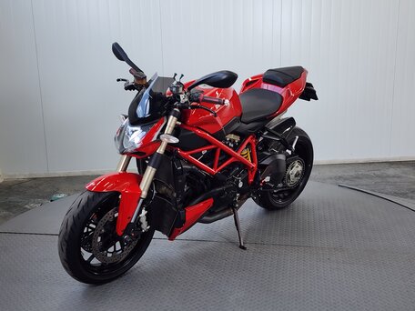 2012 Ducati Streetfighter, красный, 579000 рублей, вид 4