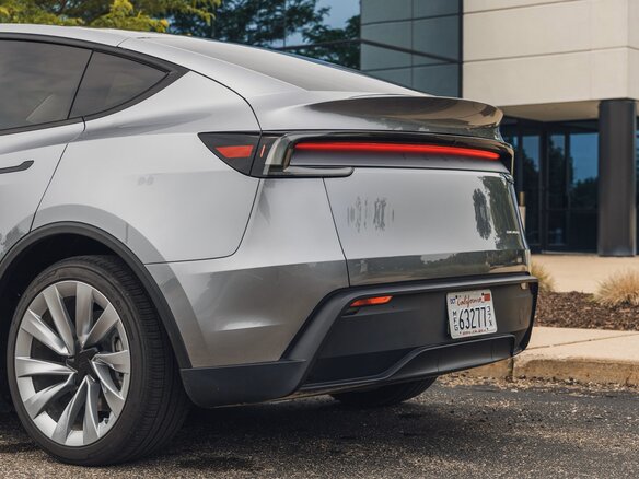 2026 Tesla Model Y Long Range I Рестайлинг, серебристый - вид 20