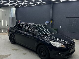 2010 Ford Focus II Рестайлинг, чёрный, 600000 рублей, вид 3