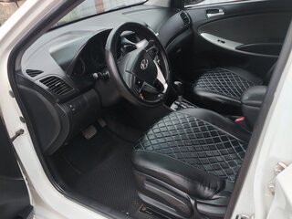 2011 Hyundai Solaris I, белый, 500000 рублей, вид 4