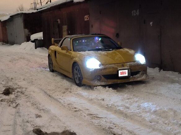 2003 Toyota MR-S I Рестайлинг, жёлтый, 1300000 рублей - вид 4