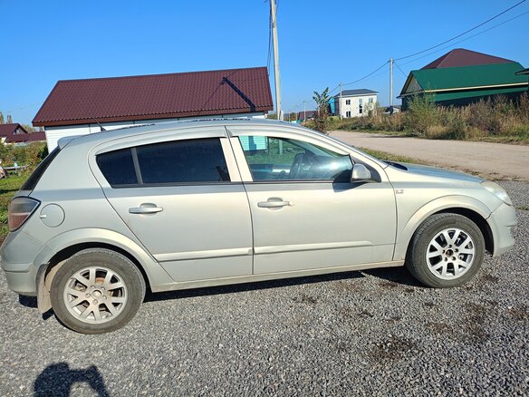 2007 Opel Astra H Рестайлинг, бежевый, 310000 рублей - вид 1