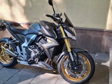 2014 Honda CB 1000, серый, 800000 рублей, вид 2