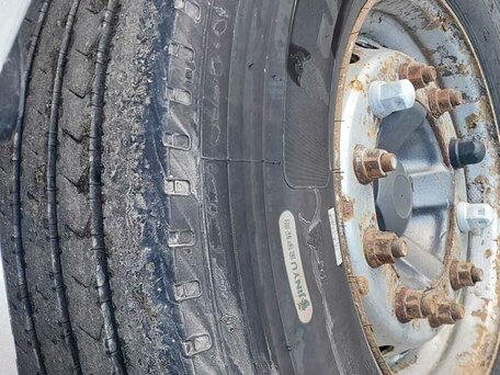 2008 Volvo FH, зелёный, 4400000 рублей, вид 4