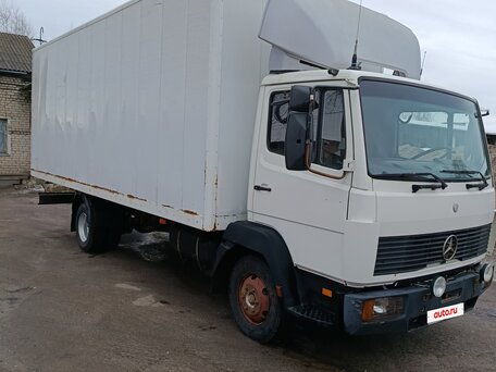 1991 Mercedes-Benz 814, белый, 999999 рублей, вид 5