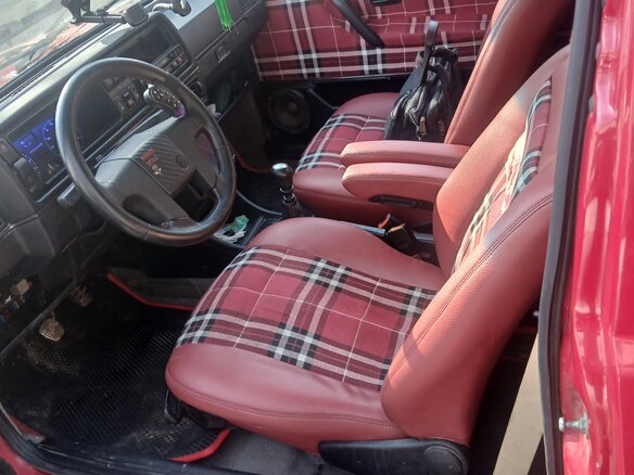 1988 Volkswagen Golf II, красный, 300000 рублей - вид 9