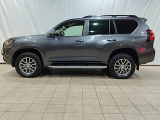 2017 Toyota Land Cruiser Prado 150 Series Рестайлинг 2, серый, 4550000 рублей, вид 4