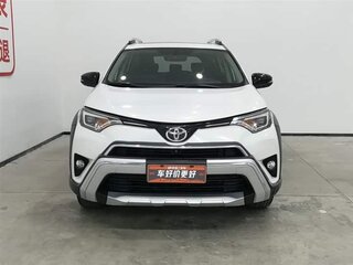 2019 Toyota RAV4 IV (XA40) Рестайлинг, белый, 2200000 рублей, вид 3
