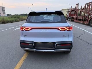 2026 BYD Yuan Up 45.12 kWh, серебристый, 1870000 рублей, вид 4