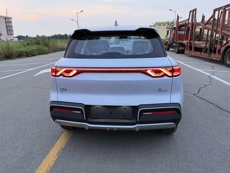 2026 BYD Yuan Up 45.12 kWh, серебристый, 1870000 рублей, вид 4