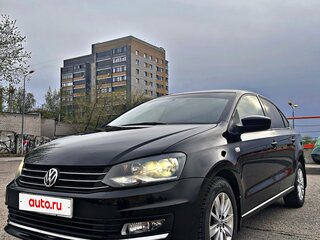 2016 Volkswagen Polo V Рестайлинг, чёрный, 784600 рублей, вид 2