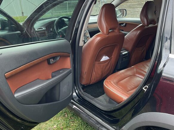 2014 Volvo XC70 II Рестайлинг, чёрный, 2220000 рублей - вид 27