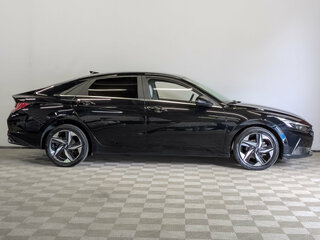 2020 Hyundai Avante VII, чёрный, 1735000 рублей, вид 4