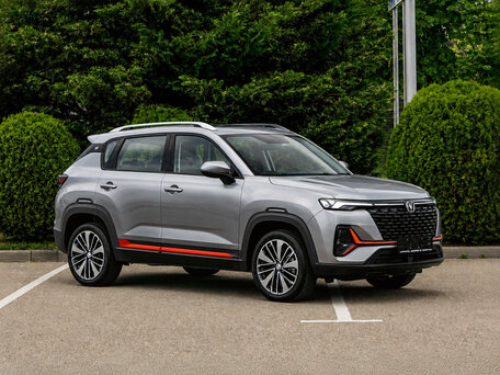 2023 Changan CS35 Plus I Рестайлинг, серебристый, 1395000 рублей, вид 3