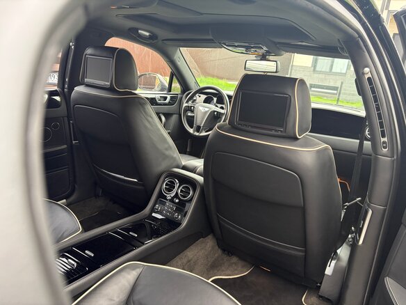 2011 Bentley Continental Flying Spur, чёрный, 2850000 рублей - вид 18