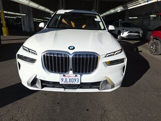 2024 BMW X7 40i I (G07) Рестайлинг, белый, 10470000 рублей, вид 2
