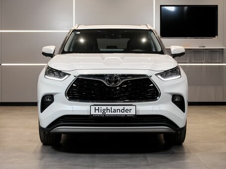 Toyota Highlander IV (XU70)