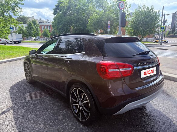 2014 Mercedes-Benz GLA 200 I (X156), коричневый - вид 18