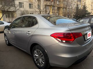 2013 Citroen C4 II, серебристый, 800000 рублей, вид 3