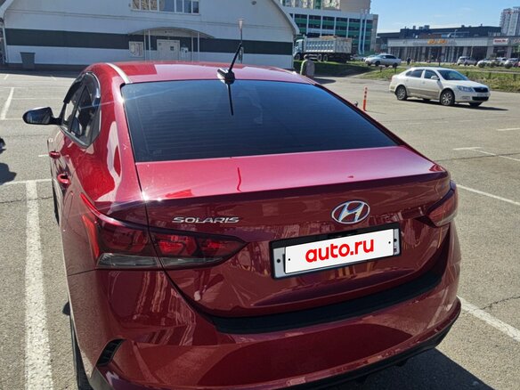 2020 Hyundai Solaris II Рестайлинг, красный, 2180000 рублей