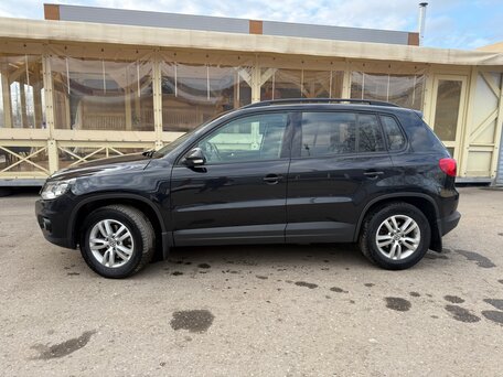 2015 Volkswagen Tiguan I Рестайлинг, чёрный, 1600000 рублей, вид 5
