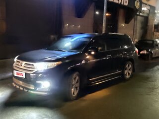 2013 Toyota Highlander II (XU40) Рестайлинг, чёрный, 2400000 рублей, вид 1