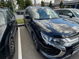 2019 Mitsubishi Outlander III Рестайлинг 3, чёрный, 2600000 рублей, вид 2