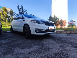 2016 Kia Rio III Рестайлинг, белый, 910000 рублей, вид 3