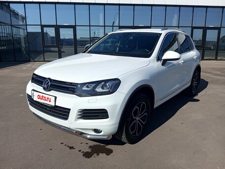 2013 Volkswagen Touareg II, белый, 2050000 рублей, вид 1
