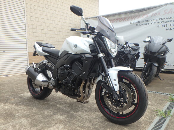 2008 Yamaha FZ1, белый, 650000 рублей