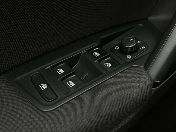 2020 Volkswagen Tiguan II, чёрный, 2599000 рублей - вид 5