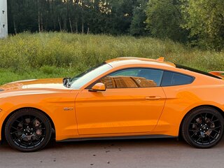 2022 Ford Mustang VI Рестайлинг, жёлтый, 4290000 рублей, вид 5