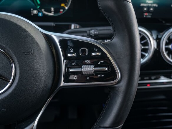 2022 Mercedes-Benz GLA 220 II (H247), белый, 3990000 рублей - вид 18
