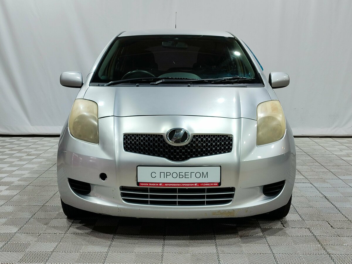 Открыть фотографии: Toyota Vitz II (XP90)