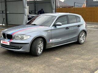 2006 BMW 1 серии 116i I (E81/E82/E87/E88), серый, 350000 рублей, вид 2