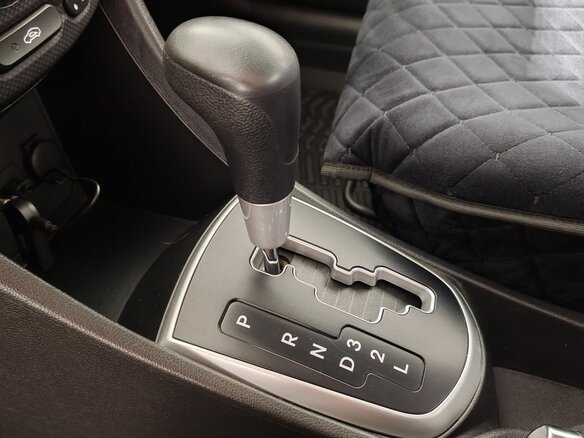 2013 Hyundai Solaris I, бежевый - вид 17