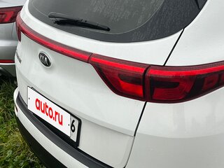 2018 Kia Sportage IV, белый, 1950000 рублей, вид 5