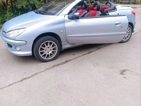 2003 Peugeot 206, серебристый, 550000 рублей - вид 10