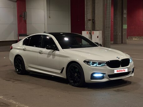 2018 BMW 5 серии 530d xDrive VII (G30/G31/G38), белый, 3650000 рублей, вид 2