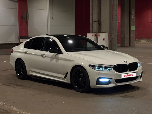 2018 BMW 5 серии 530d xDrive VII (G30/G31/G38), белый, 3650000 рублей - вид 1