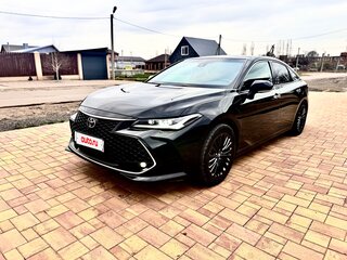 2022 Toyota Avalon V, чёрный, 3320000 рублей, вид 1