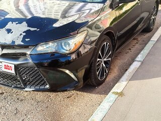 2015 Toyota Camry US Market VII (XV50) Рестайлинг, чёрный, 1380000 рублей, вид 2