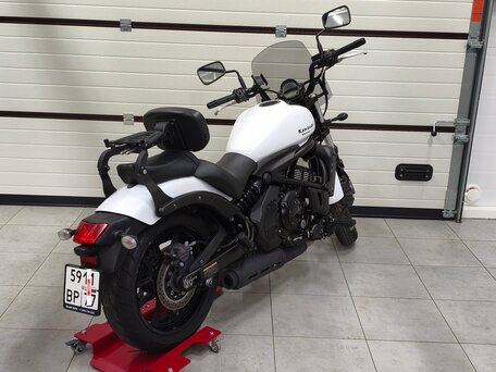 2017 Kawasaki EN650 Vulcan S, белый, 700000 рублей, вид 5