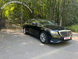 2020 Mercedes-Benz E-Класс 200 d V (W213, S213, C238), чёрный, 2900000 рублей, вид 3
