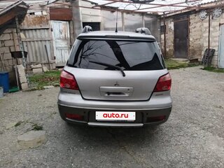 2007 Mitsubishi Outlander I, серебристый, 650000 рублей, вид 2