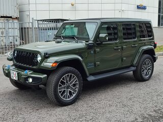 2023 Jeep Wrangler 4xe IV (JL) Рестайлинг, зелёный, 7200000 рублей, вид 1