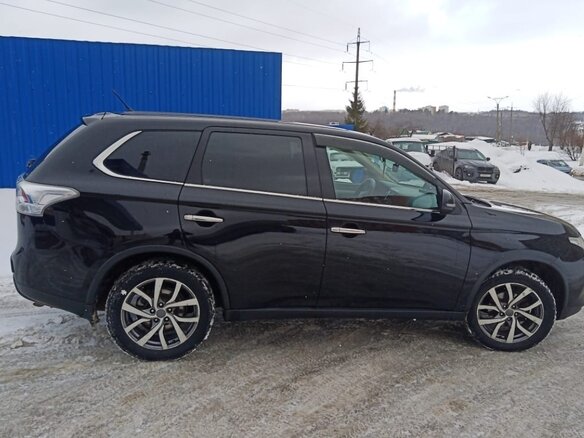 2014 Mitsubishi Outlander III Рестайлинг, чёрный, 1500000 рублей