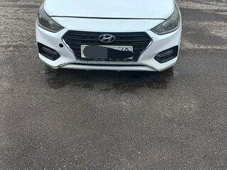 2019 Hyundai Solaris II, белый, 650000 рублей, вид 1